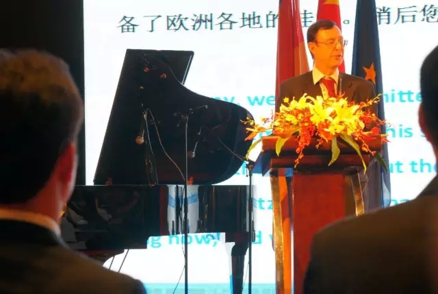 德國(guó)博蘭斯勒旗下德國(guó)歐米勒鋼琴先后亮相德國(guó)駐華大使館、駐廣州總領(lǐng)事館德國(guó)統(tǒng)一日慶典！