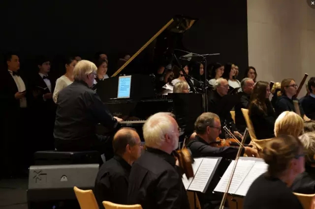 德國(guó)博蘭斯勒旗下德國(guó)歐米勒鋼琴先后亮相德國(guó)駐華大使館、駐廣州總領(lǐng)事館德國(guó)統(tǒng)一日慶典！